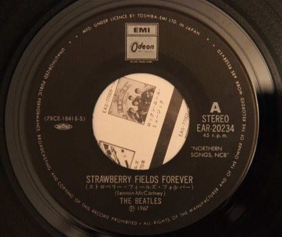 The Beatles = The Beatles : ストロベリー・フィールズ ・フォレバー = Strawberry Fields Forever / ペニー・レイン = Penny Lane (7", Single, RE)