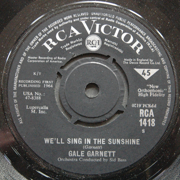 Gale Garnett : We'll Sing In The Sunshine (7", Single)