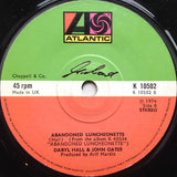 Daryl Hall & John Oates : She's Gone (7", Single, Sol)