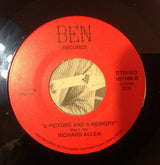 Richard Allen (17) : Two More Days To Go (7", Single)